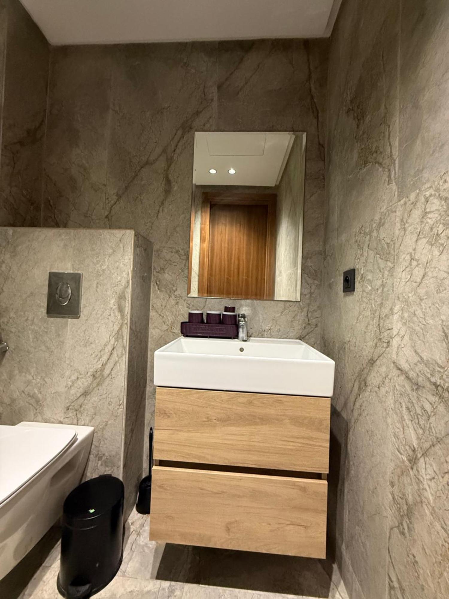 Apartment Maarif